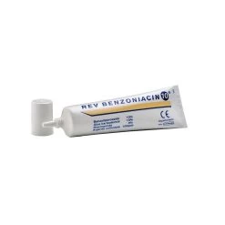 Rev Benzoniacin 10 Per Il Trattamento Topico Dell'acne 30ml